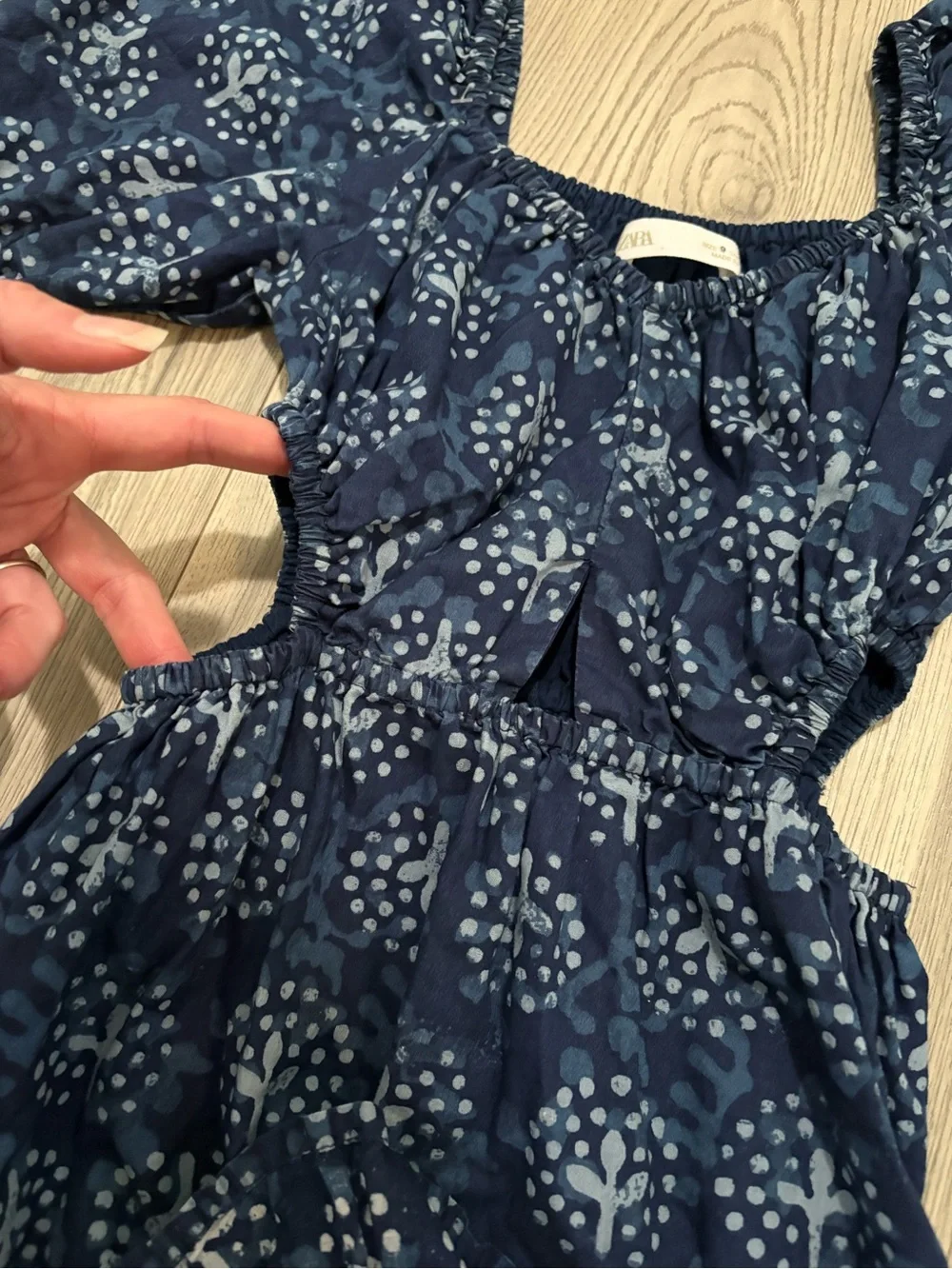 Zara Girls Cutout Puff Sleeve Dress Size 9